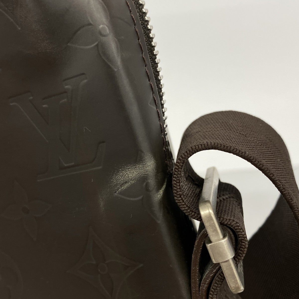 【6gc2514-k】ルイヴィトン ショルダーバッグ モノグラム・グラセレザー ボビー M46520 カフェ【中古】メンズ