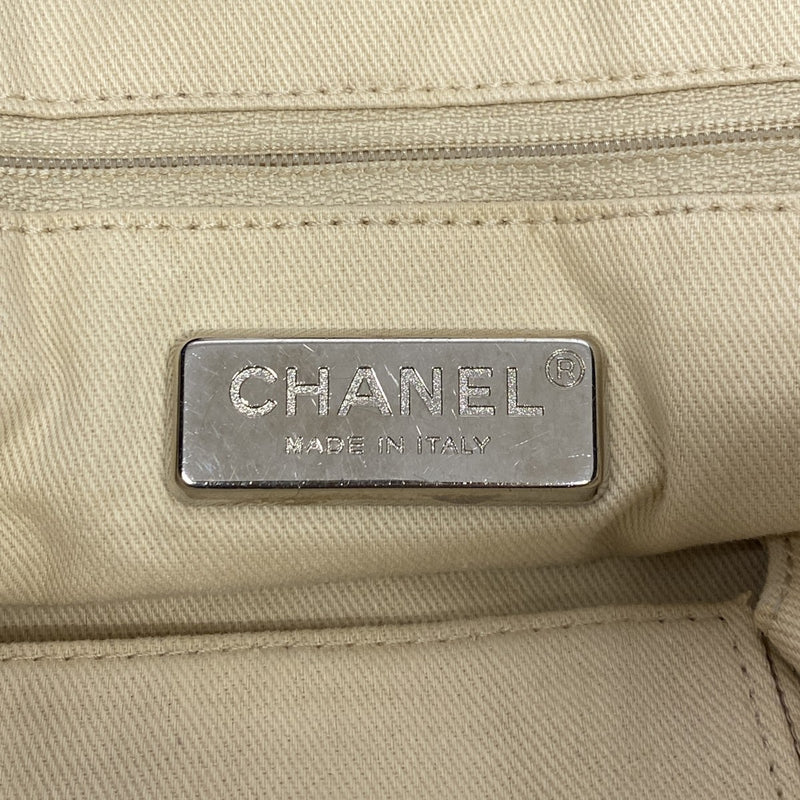 【6gc2533-k】シャネル チェーントート デニム ネイビー シルバー金具【中古】レディース