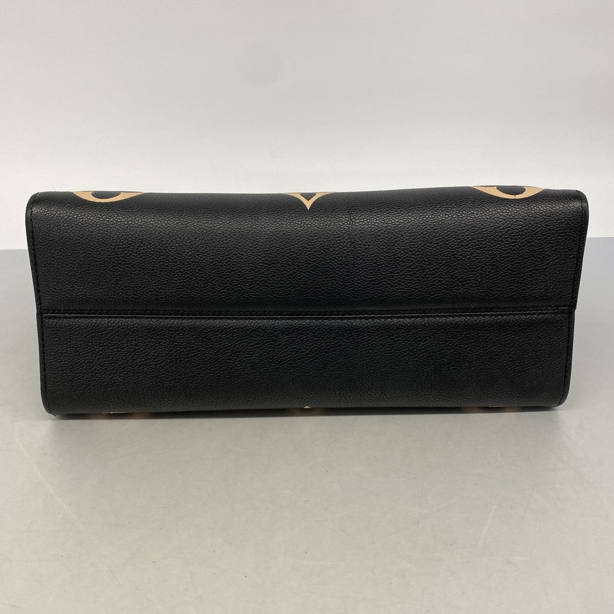 【6gc2541】ルイヴィトン トートバッグ モノグラム・アンプラント バイカラー オンザゴーMM M45495 ブラック ベージュ【中古】レディース