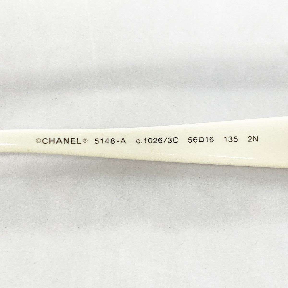 【6gc2552】シャネル サングラス 5148-A プラスチック ブラック ホワイト シルバー金具【中古】レディース