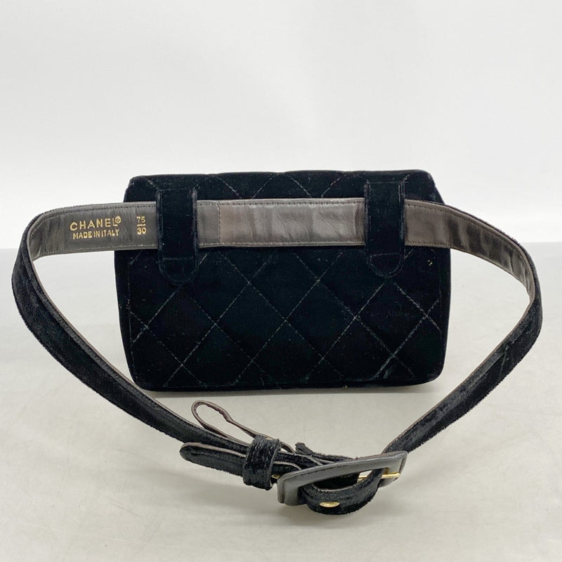 【6gc2560-k】シャネル ウエストバッグ マトラッセ ベロア ブラック ゴールド金具【中古】レディース