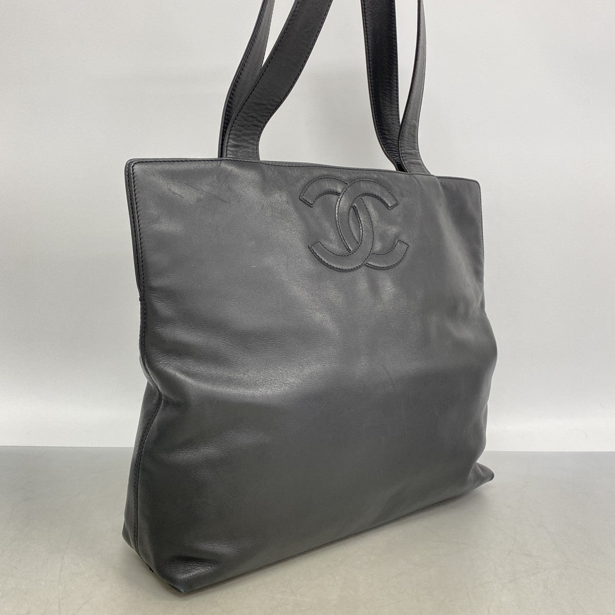 【6gc2561-k】シャネル トートバッグ レザー ブラック ゴールド金具【中古】レディース