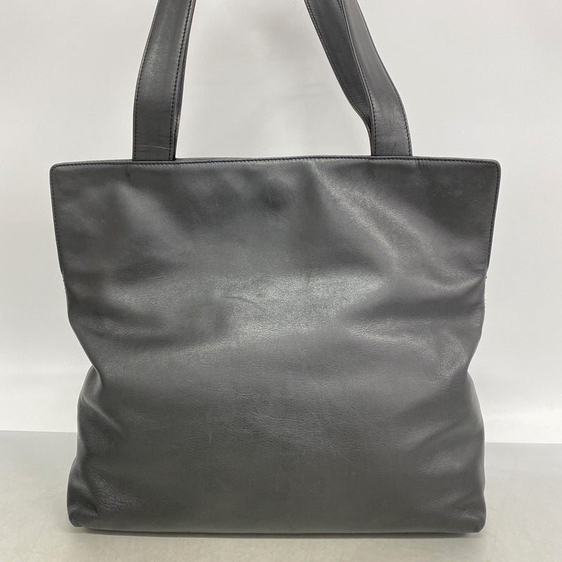 【6gc2561-k】シャネル トートバッグ レザー ブラック ゴールド金具【中古】レディース