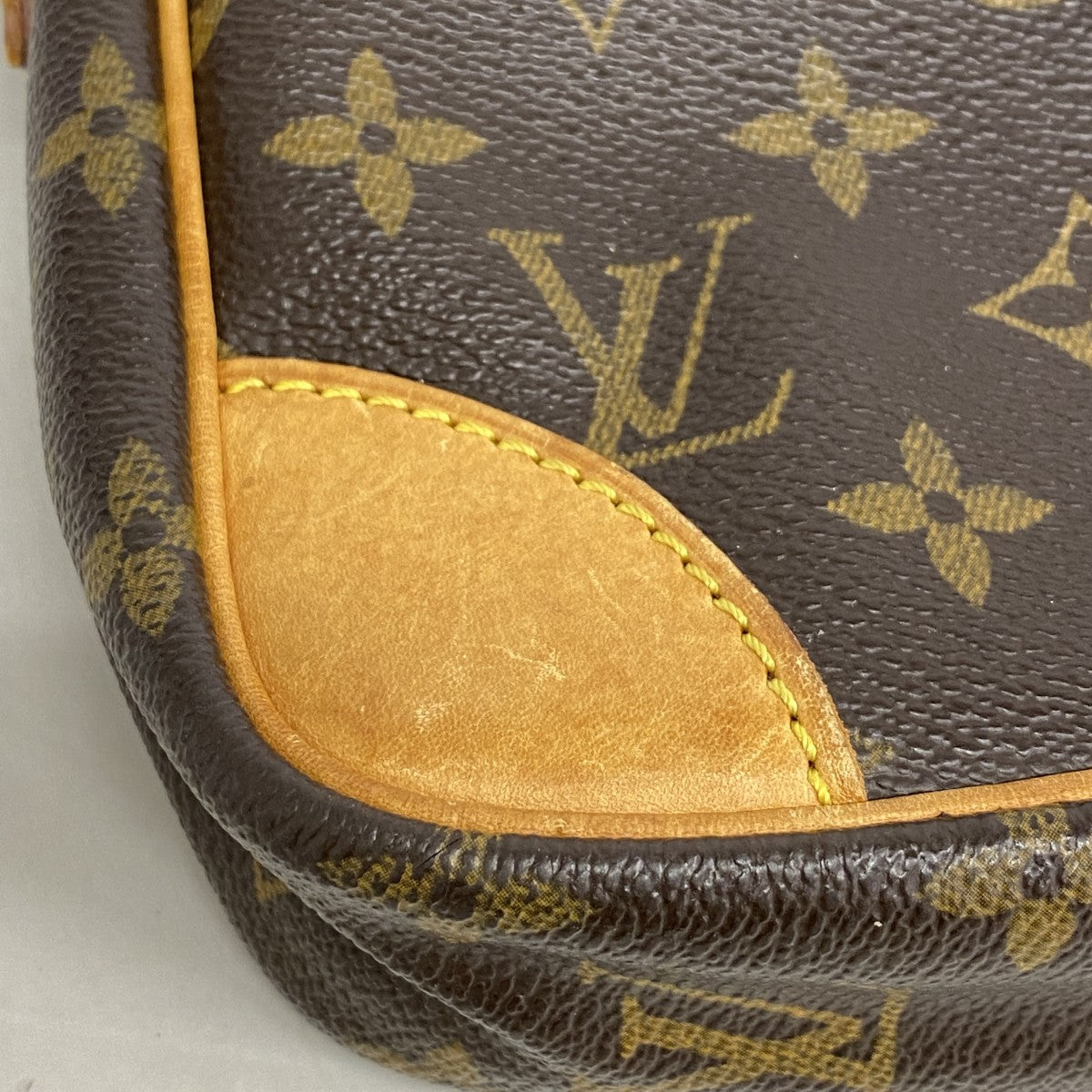 【6gc2573】ルイヴィトン ショルダーバッグ モノグラム ダヌーブ M45266 ブラウン【中古】レディース