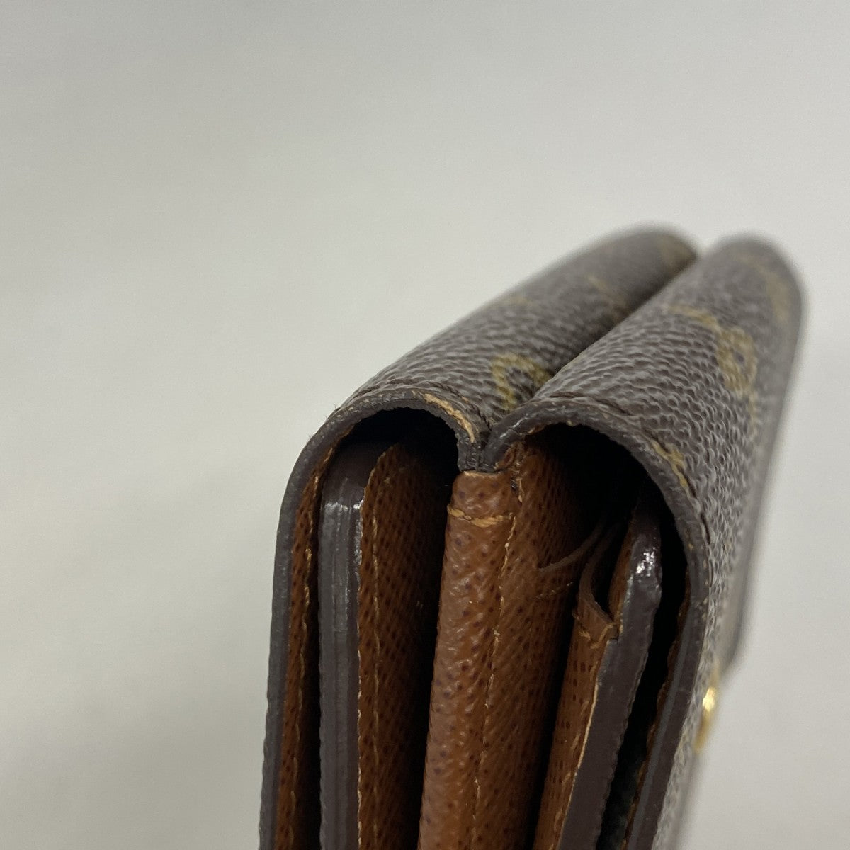 【6gc2589】ルイヴィトン 三つ折り財布 モノグラム ポルトモネビエカルトクレディ M61652 ブラウン【中古】レディース