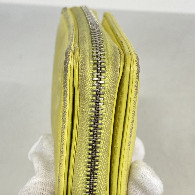 【6gc2628】ルイヴィトン 財布 モノグラム・クッサン ポルトフォイユルー M13792 ギンコイエロー【中古】レディース