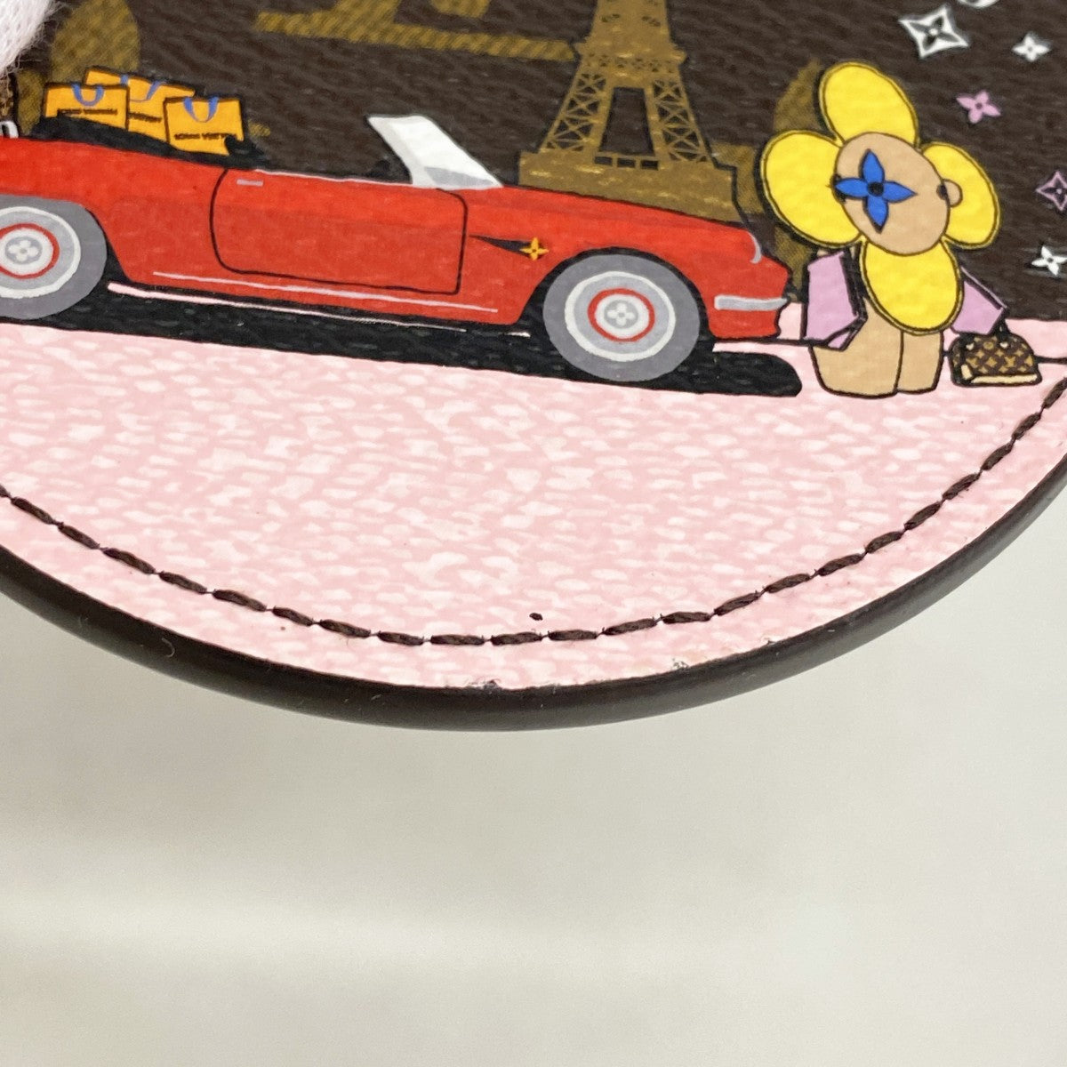 【6gc2630】ルイヴィトン キーホルダー・チャーム モノグラム ポルトクレイリュストレヴィヴィエンヌ M68651 ブラウン【中古】レディース