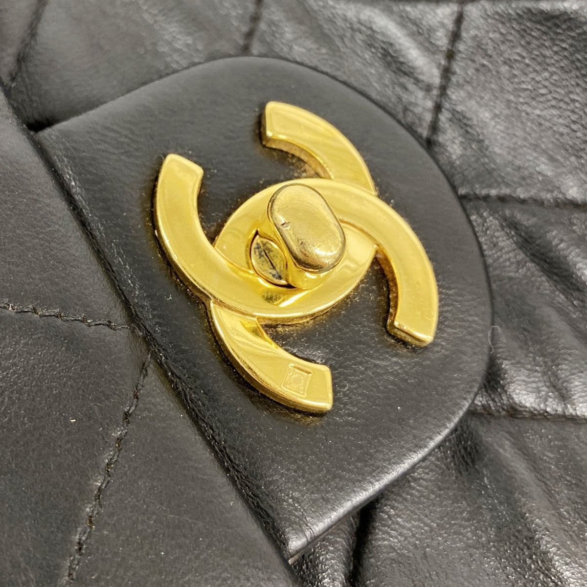 【6gc2641】シャネル ショルダーバッグ ミニマトラッセ チェーンショルダー ラムスキン ブラック ゴールド金具【中古】レディース