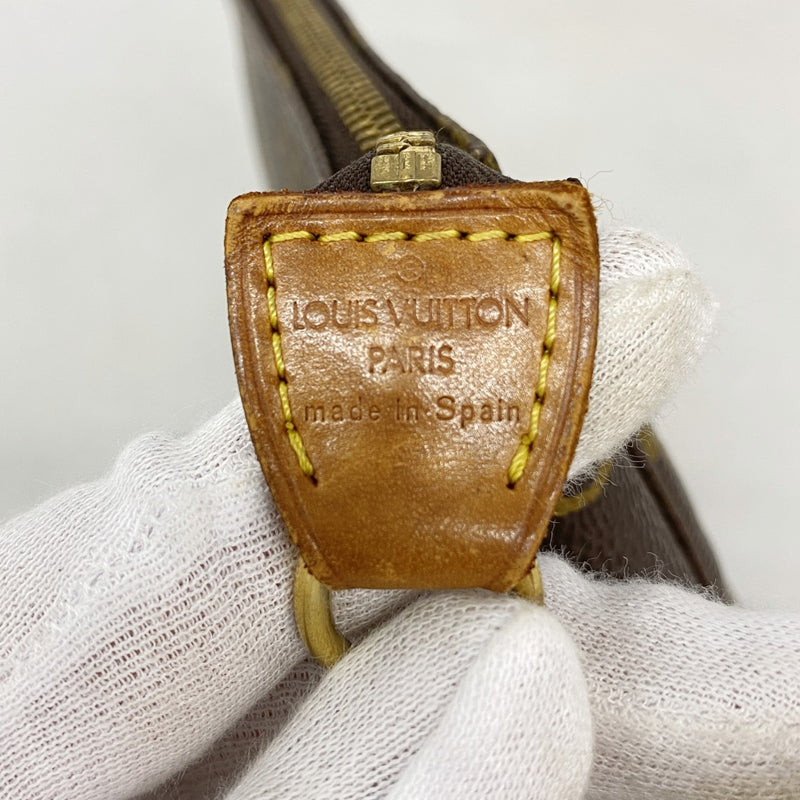 【6gc2648】ルイヴィトン ポーチ モノグラム ポシェットアクセソワール M51980 ブラウン【中古】レディース