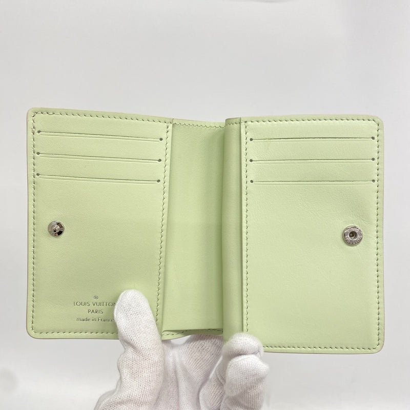 【6gc2660】ルイヴィトン 財布 マヒナ・レザー ポルトフォイユクレア M83075 グリーン クオーツ【中古】レディース