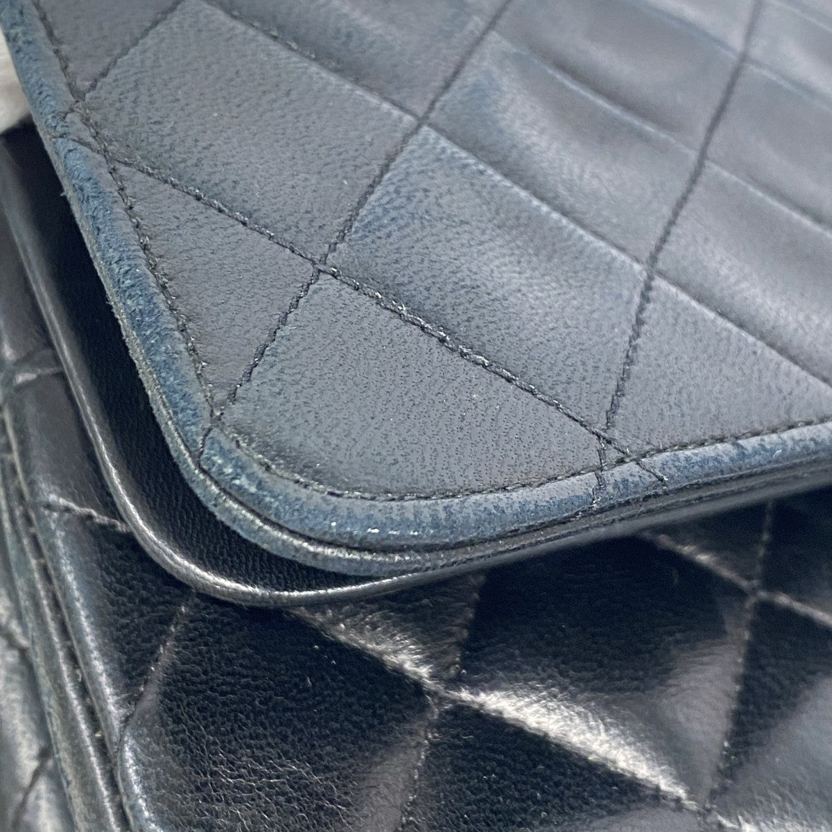 【6gc2661】シャネル ショルダーバッグ マトラッセ Wフラップ Wチェーン ラムスキン ブラック ゴールド金具【中古】レディース