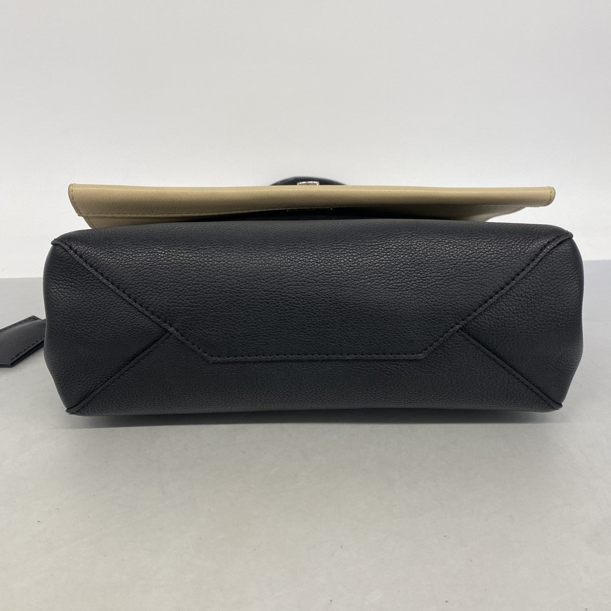 【6gc2683】ルイヴィトン ハンドバッグ ロックミー2カルターブル M50252 ヴァニーユ/ノワール 2wayバッグ【中古】レディース
