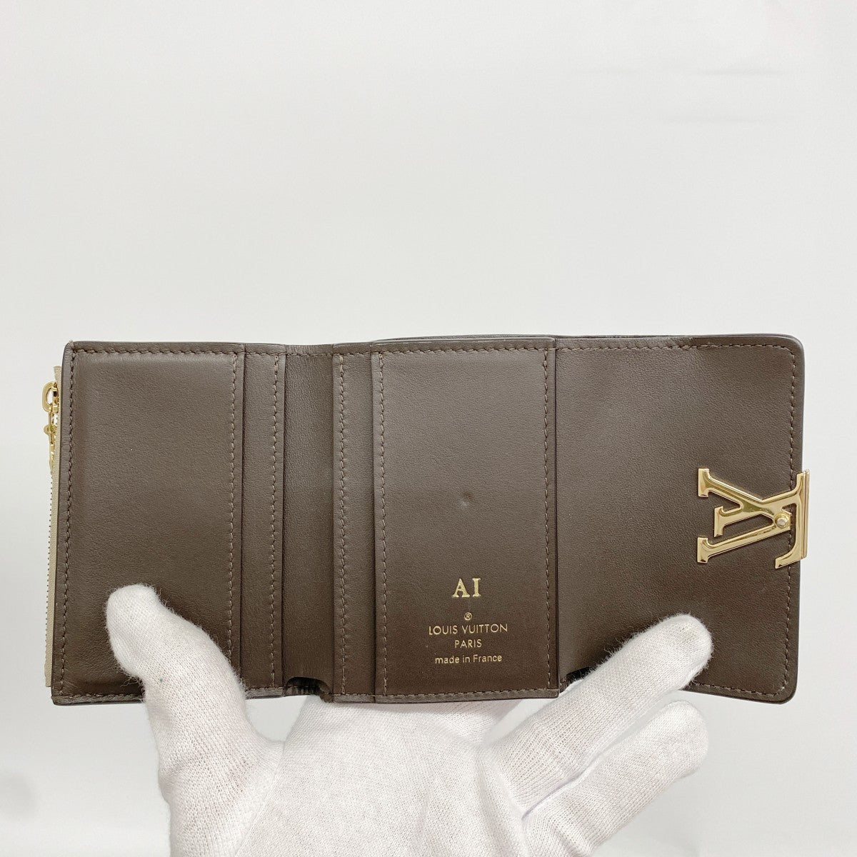 【6gc2700】ルイヴィトン 三つ折り財布 トリヨン ポルトフォイユカプシーヌXS M68747 ガレ【中古】レディース