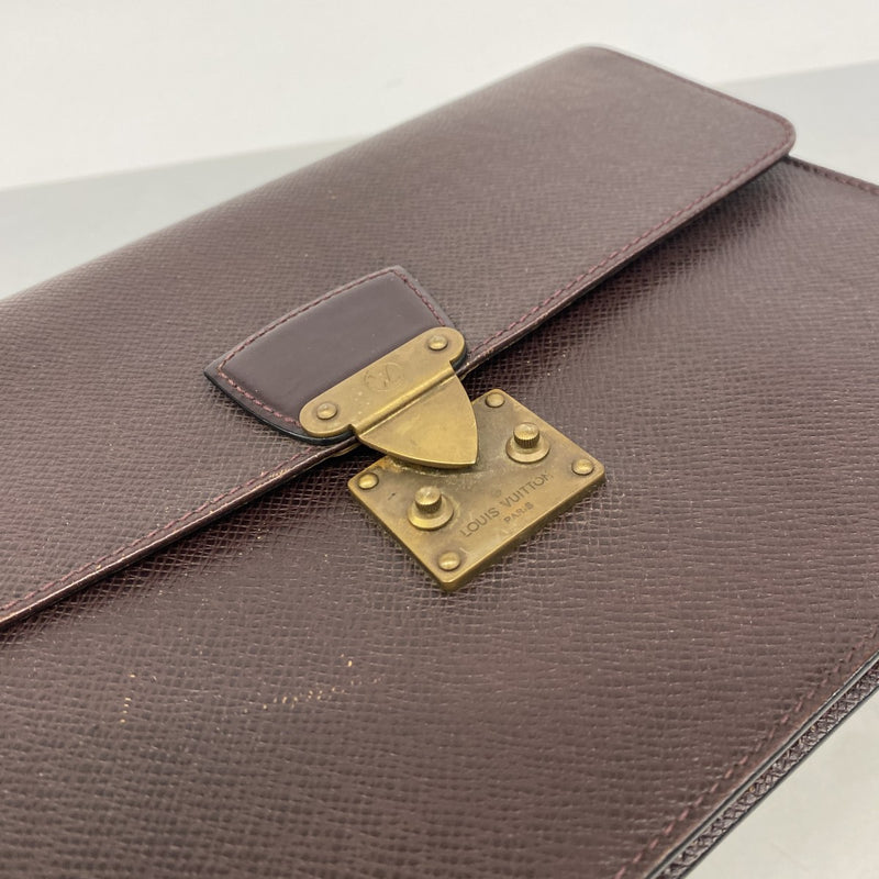 【6gc2715】ルイヴィトン クラッチバッグ タイガ ポシェットクラド M30196 アカジュー【中古】メンズ