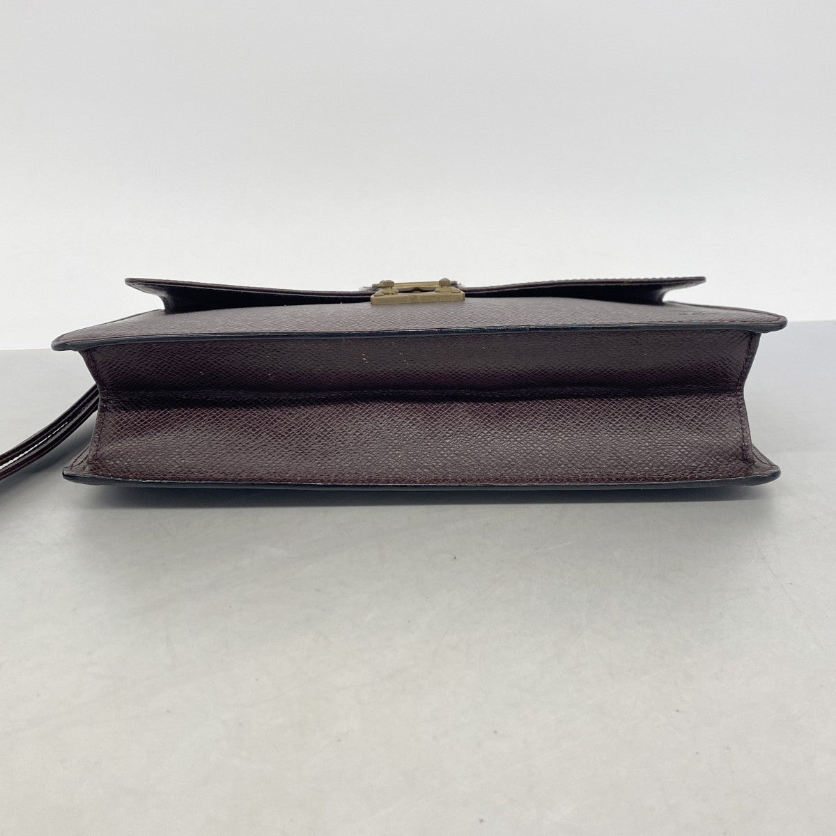 【6gc2715】ルイヴィトン クラッチバッグ タイガ ポシェットクラド M30196 アカジュー【中古】メンズ