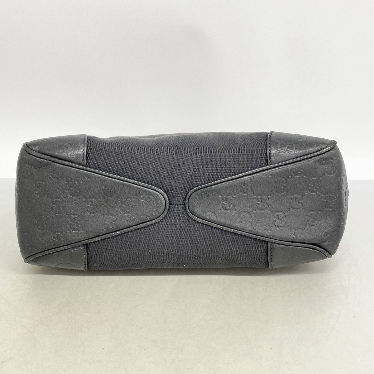 【6gc2741】グッチ ショルダーバッグ グッチシマ 257265 キャンバス レザー ブラック シャンパンゴールド金具【中古】レディース