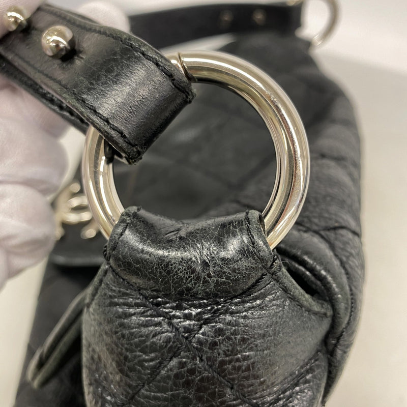 【6gc2752】シャネル ショルダーバッグ マトラッセ レザー ブラック シルバー金具【中古】レディース