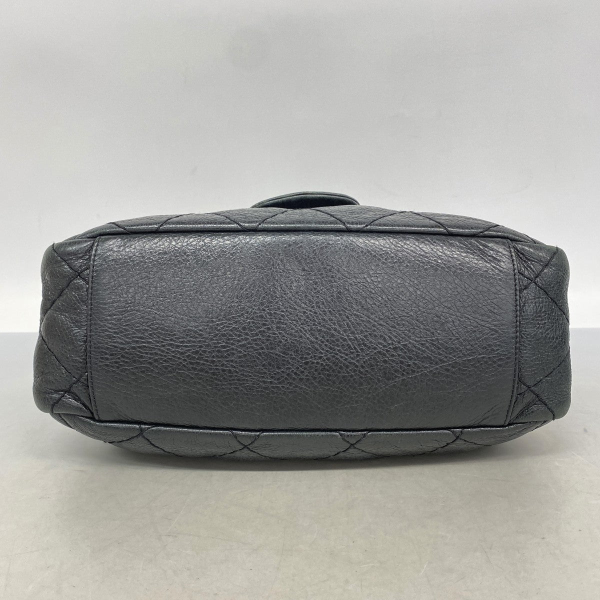 【6gc2752】シャネル ショルダーバッグ マトラッセ レザー ブラック シルバー金具【中古】レディース