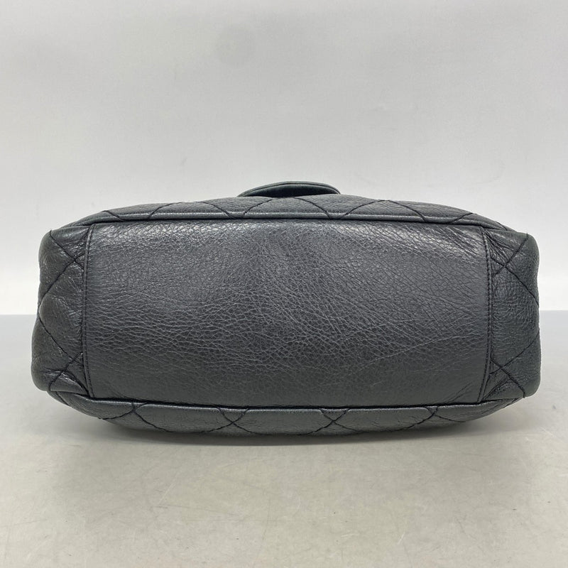 【6gc2752】シャネル ショルダーバッグ マトラッセ レザー ブラック シルバー金具【中古】レディース