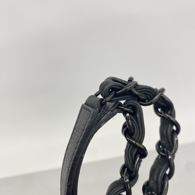 【6gc2810-k】シャネル ショルダーバッグ マトラッセ チェーンショルダー スパークルレザー ブラック シルバー金具【中古】レディース