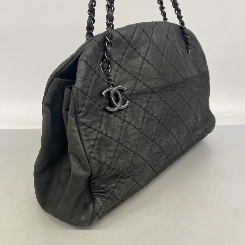 【6gc2810-k】シャネル ショルダーバッグ マトラッセ チェーンショルダー スパークルレザー ブラック シルバー金具【中古】レディース