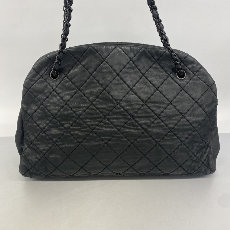 【6gc2810-k】シャネル ショルダーバッグ マトラッセ チェーンショルダー スパークルレザー ブラック シルバー金具【中古】レディース