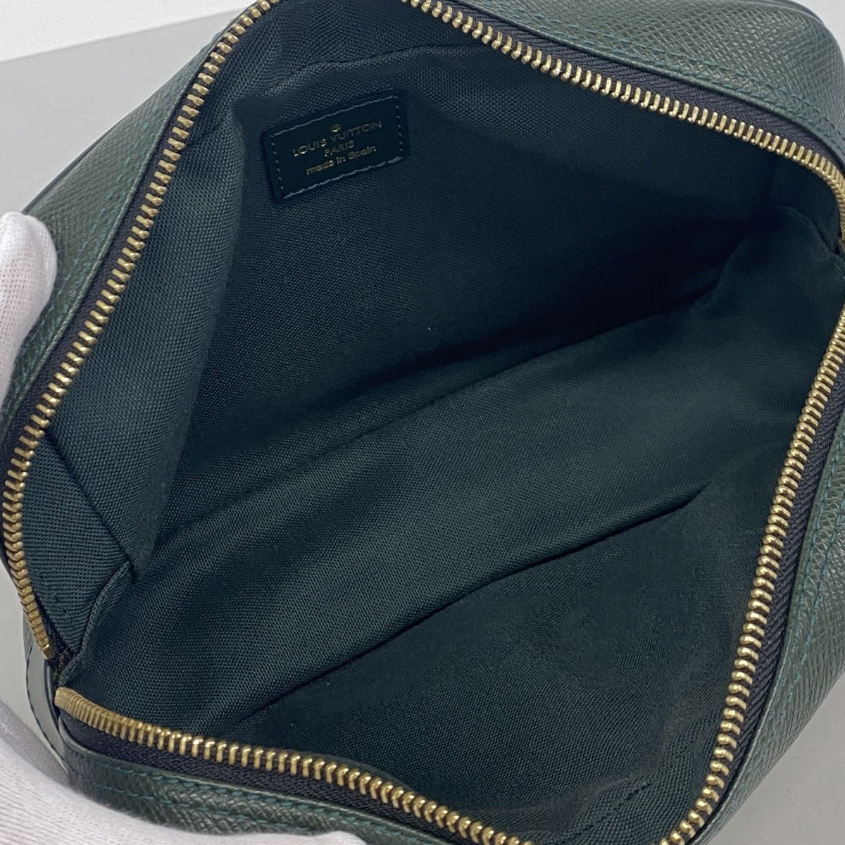 【6gc2813-k】ルイヴィトン クラッチバッグ タイガ カルガ M30814 エピセア【中古】メンズ