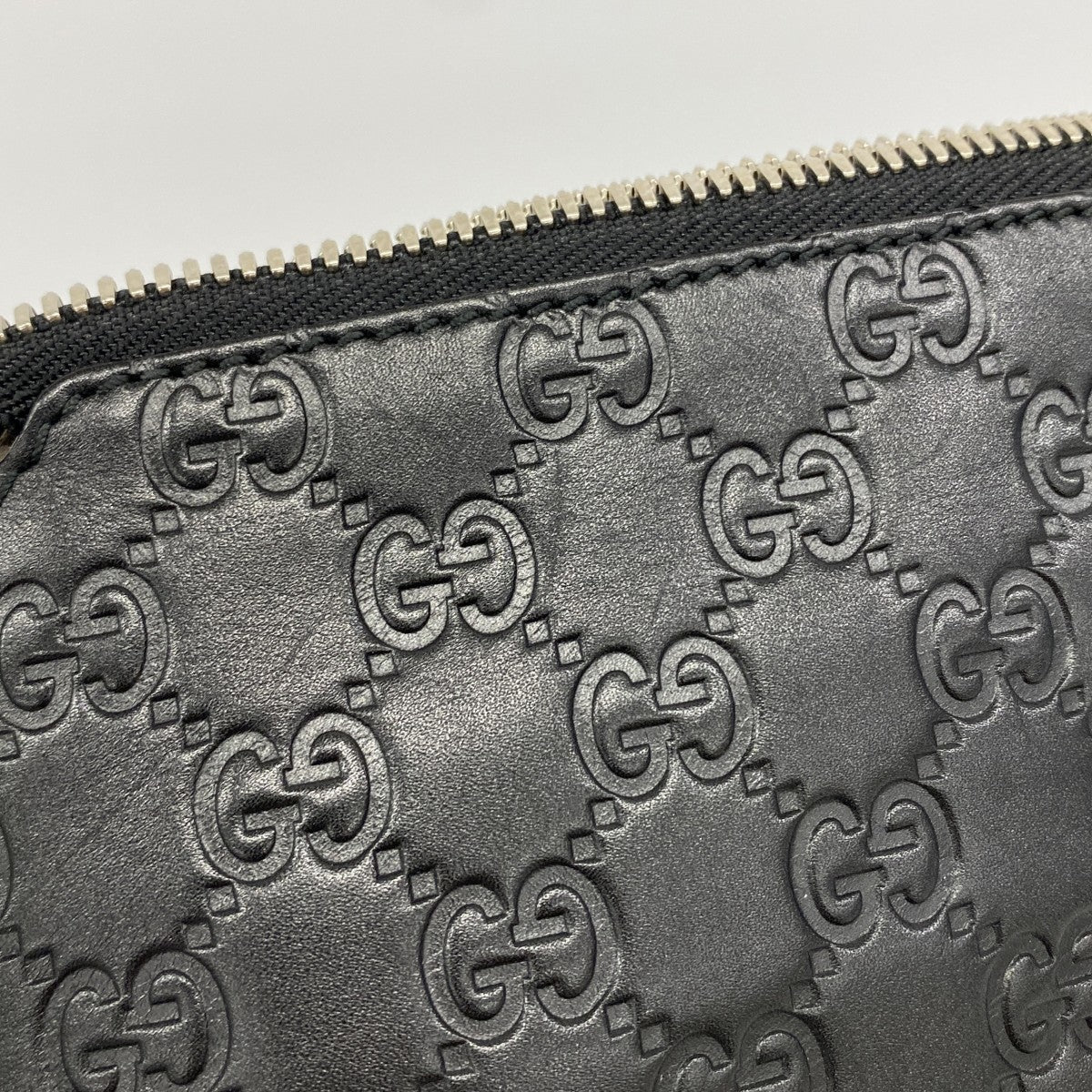 【6gc2827-k】グッチ クラッチバッグ グッチシマ 473881 レザー ブラック シルバー金具【中古】メンズ