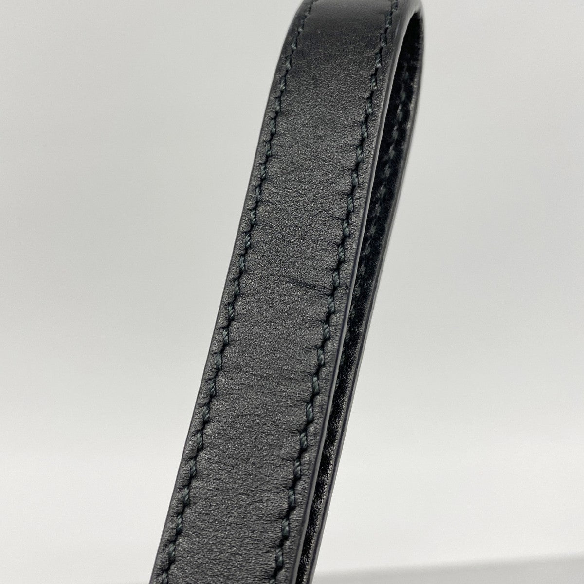 【6gc2827-k】グッチ クラッチバッグ グッチシマ 473881 レザー ブラック シルバー金具【中古】メンズ