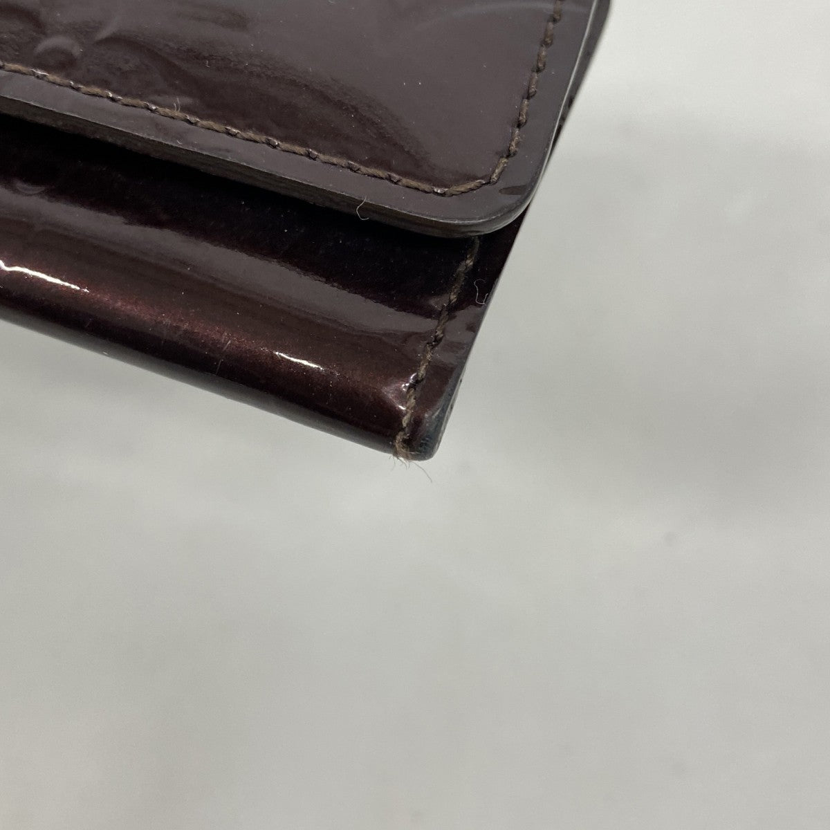 【6gc2834-k】ルイヴィトン キーケース ヴェルニ ミュルティクレ4 M93517 アマラント【中古】レディース