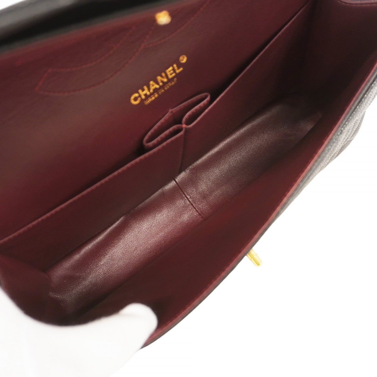 【6gc2884】シャネル ショルダーバッグ デカマトラッセ Wフラップ Wチェーン キャビアスキン ブラック ゴールド金具【中古】レディース
