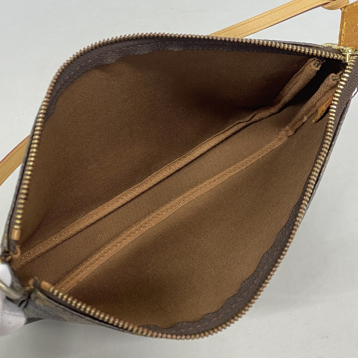 【6gc2917】ルイヴィトン ポーチ モノグラム ポシェットアクセソワール M51980 ブラウン【中古】レディース