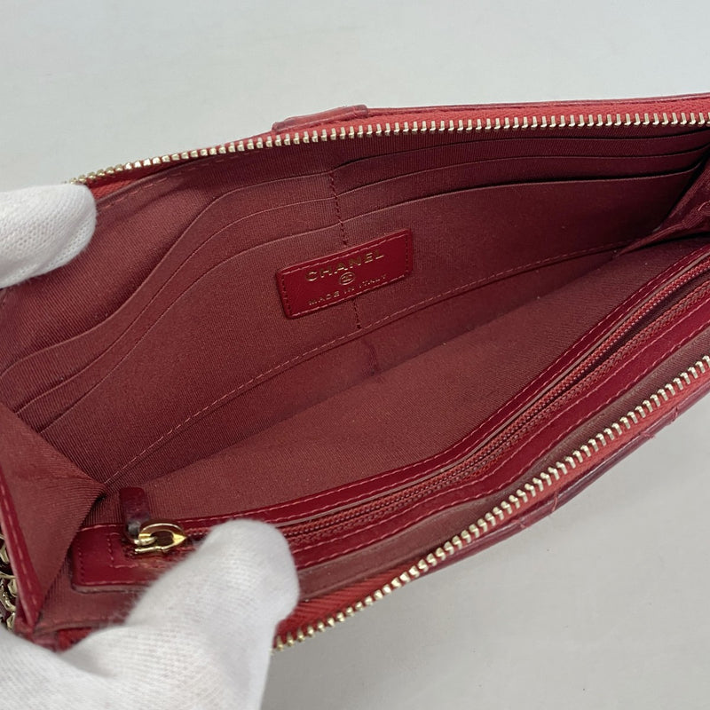 【6gc2998】シャネル クラッチバッグ マトラッセ アイコン ラムスキン レッド シャンパンゴールド金具【中古】レディース