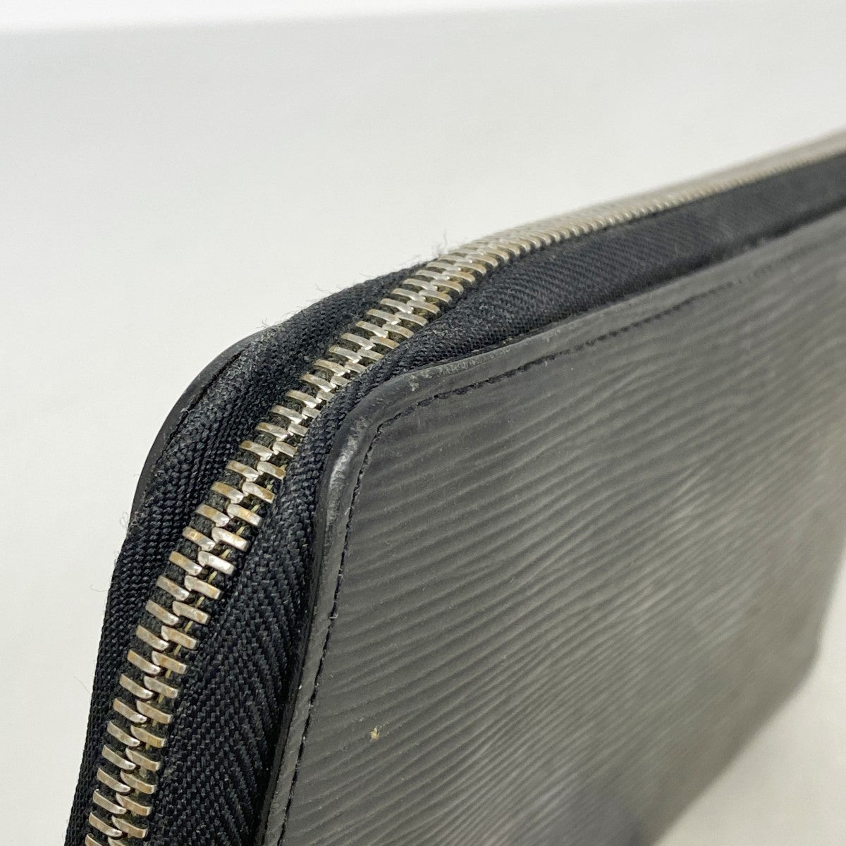 【6gc3053】ルイヴィトン 長財布 エピ ジッピーオーガナイザー M63852 ノワール【中古】メンズ レディース ユニセックス
