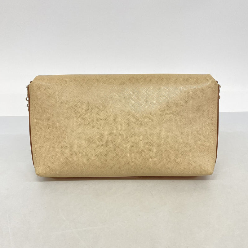 【6gc3063】サルヴァトーレフェラガモ ショルダーバッグ ヴァラ レザー ベージュ シルバー金具【中古】レディース