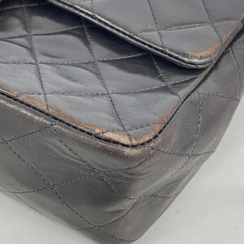 【6gc3065】シャネル ショルダーバッグ マトラッセ Wフラップ Wチェーン ラムスキン ブラック ゴールド金具【中古】レディース