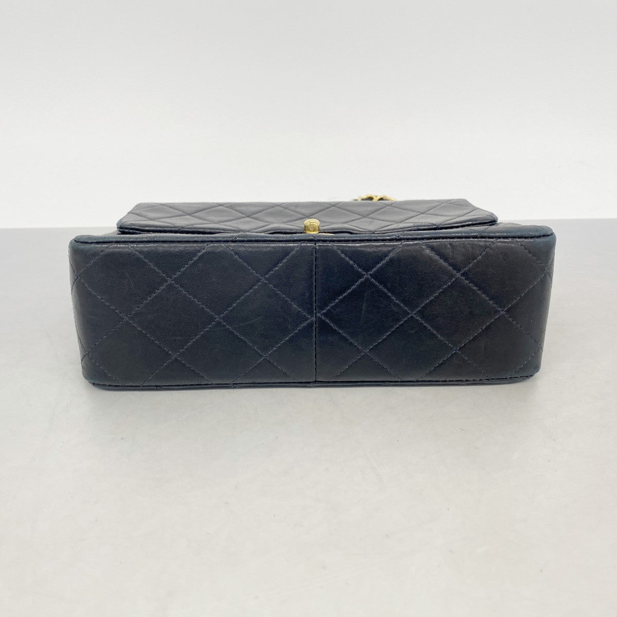 【6gc3076-k】シャネル ショルダーバッグ マトラッセ チェーンショルダー ラムスキン ブラック ゴールド金具【中古】レディース