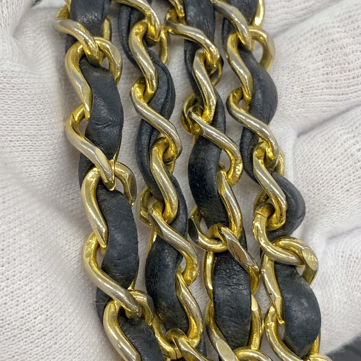 【6gc3077-k】シャネル ショルダーバッグ マトラッセ チェーンショルダー ラムスキン ブラック ゴールド金具【中古】レディース