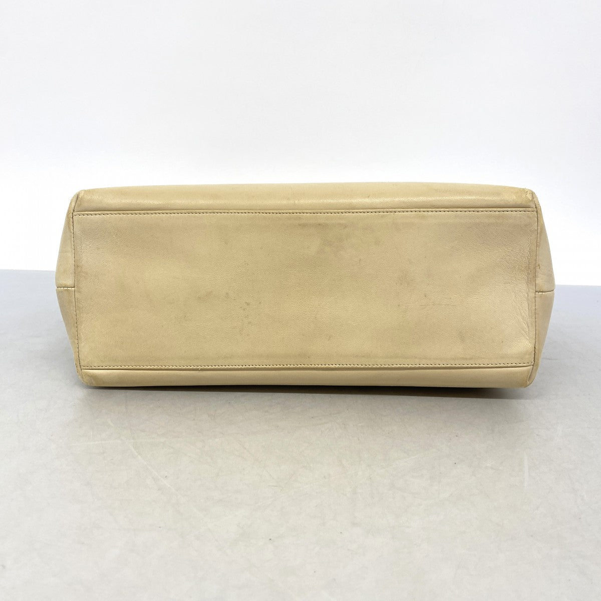 【6gc3099-k】シャネル ショルダーバッグ チェーンショルダー レザー ベージュ ゴールド金具【中古】レディース