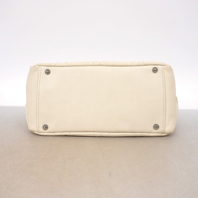 【6gc3122-k】シャネル ショルダーバッグ チェーンショルダー レザー アイボリー シルバー金具【中古】レディース