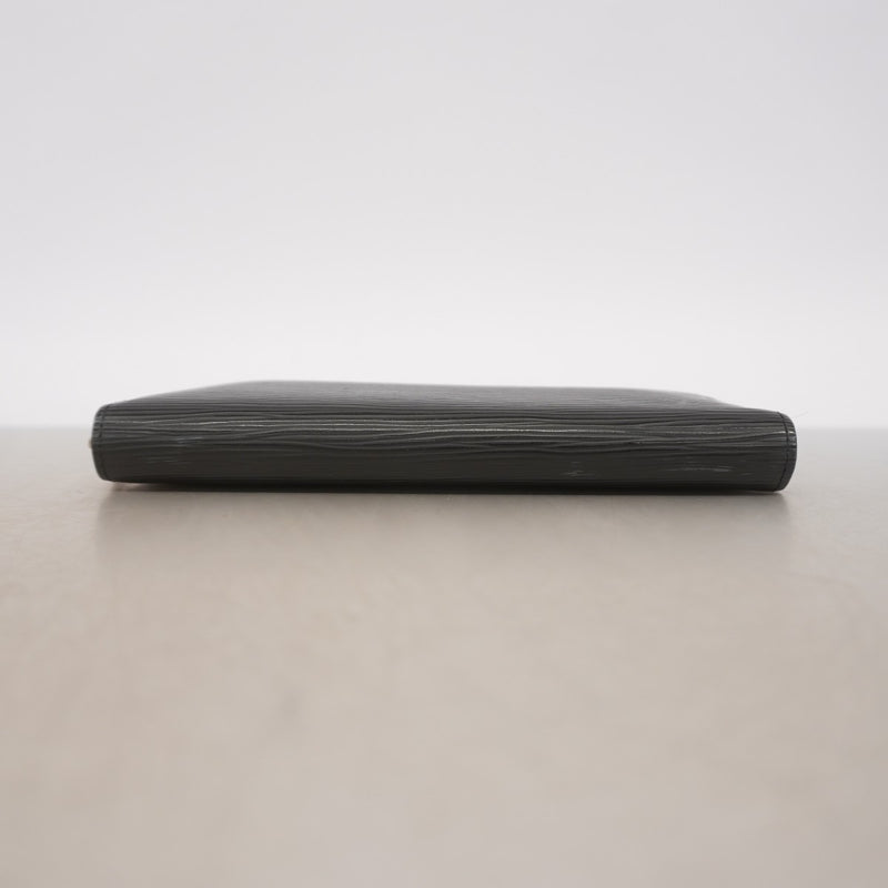 【6gc3127-k】ルイヴィトン 長財布 エピ ジッピーウォレット M61857 ノワール【中古】メンズ レディース ユニセックス