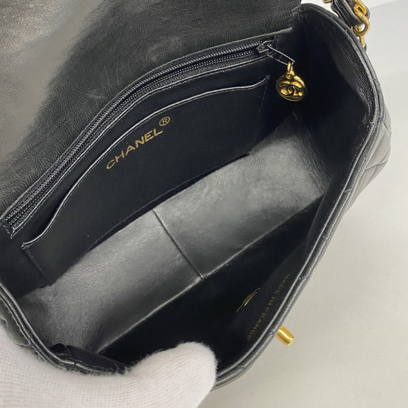 【6gc3130-k】シャネル ハンドバッグ マトラッセ チェーンショルダー ラムスキン ブラック ゴールド金具【中古】レディース