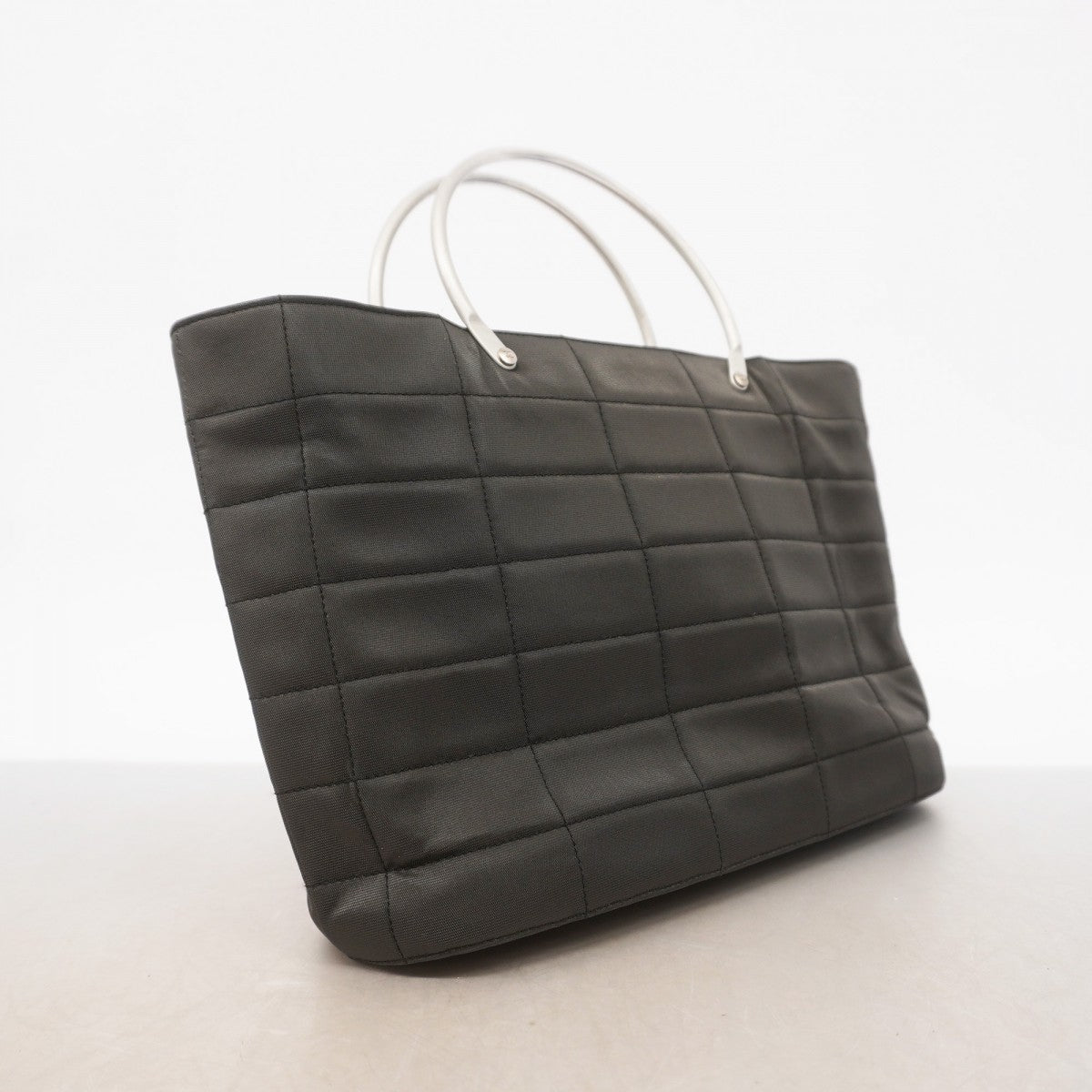 【6gc3141-k】シャネル ハンドバッグ チョコバー ナイロン ブラック シルバー金具【中古】レディース