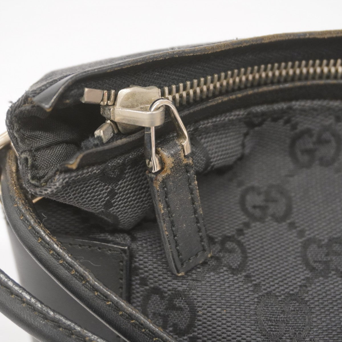 【6gc3145-k】グッチ ショルダーバッグ GGキャンバス 001 3766 キャンバス ブラック シルバー金具【中古】レディース