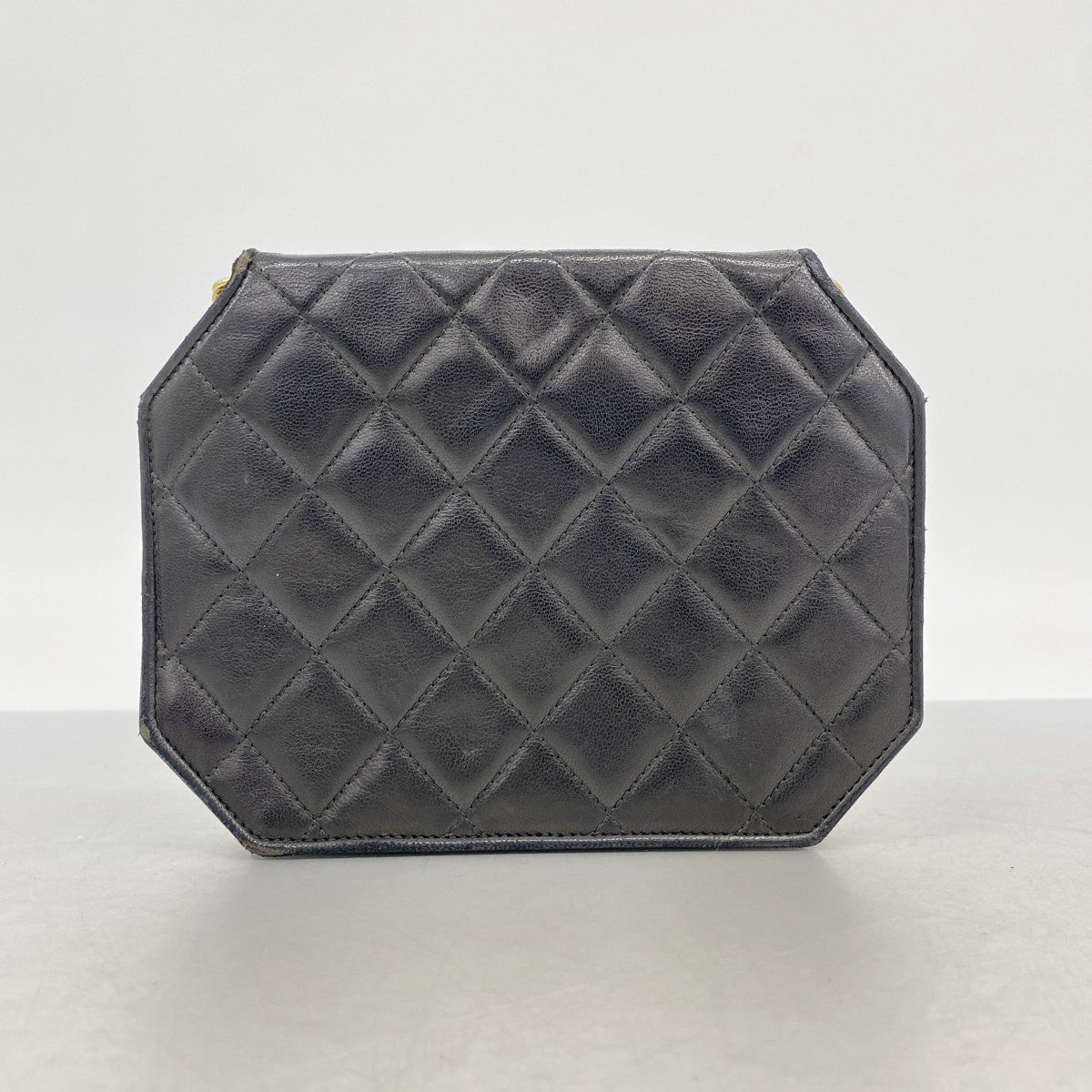 【6gc3158】シャネル ショルダーバッグ マトラッセ チェーンショルダー ラムスキン ブラック ゴールド金具【中古】レディース
