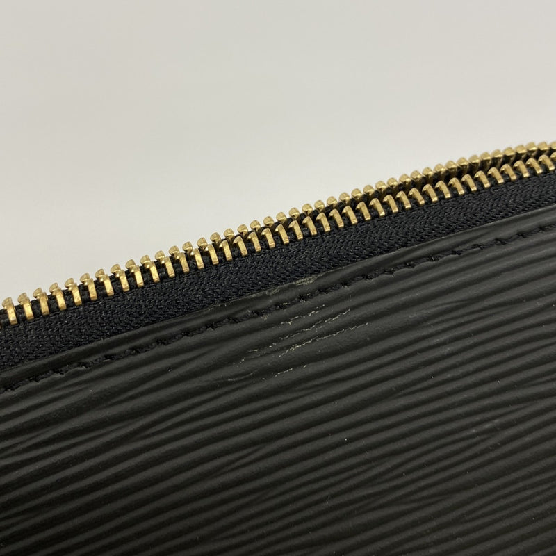 【6gc3177-k】ルイヴィトン ポーチ エピ ポシェットアクセソワール M52942 ノワール【中古】レディース