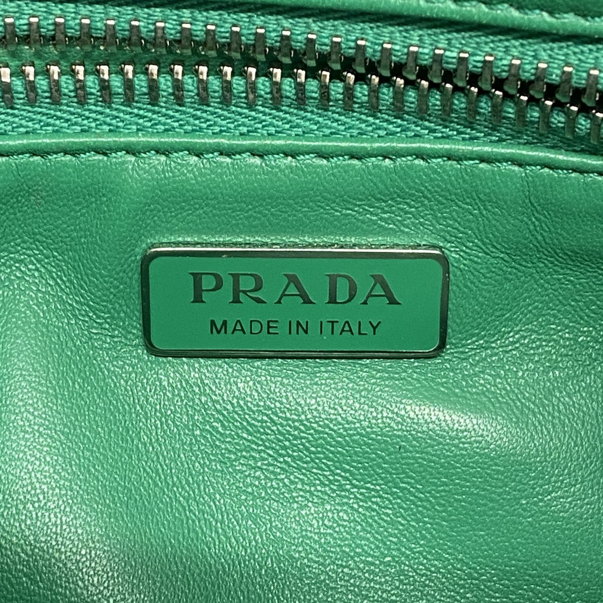 【6gc3218-k】プラダ ハンドバッグ ムーン レザー グリーン シルバー金具 2wayバッグ【中古】レディース