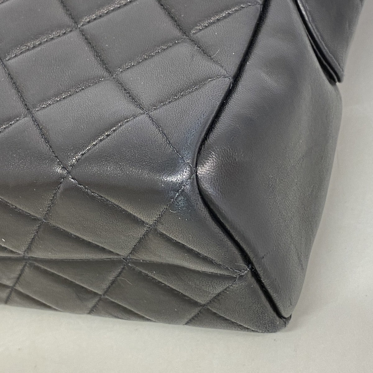 【6gc3221-k】シャネル ショルダーバッグ マトラッセ チェーンショルダー ラムスキン ブラック ゴールド金具【中古】レディース