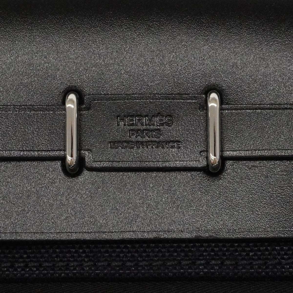 【6gc3225】エルメス ショルダーバッグ エールバッグジップミニ トワルミリタリー ブラック シルバー金具 G刻印【中古】レディース