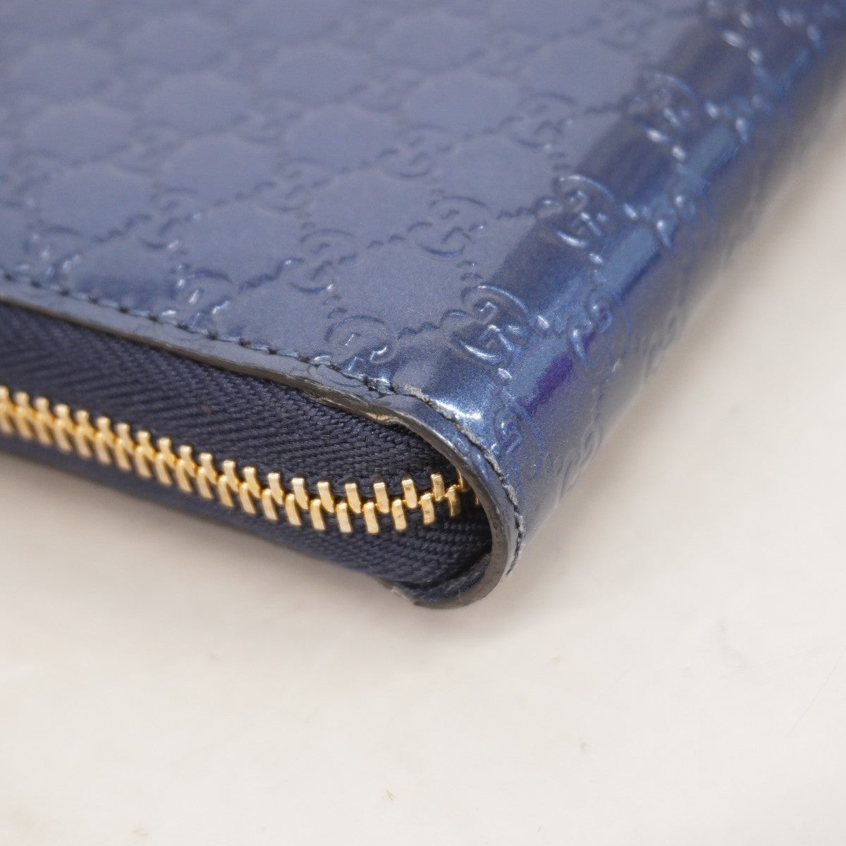 【6gc3261-k】グッチ 長財布 マイクログッチシマ 307997 エナメル ブルー シャンパンゴールド金具【中古】レディース